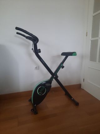 Bicicleta estática plegable