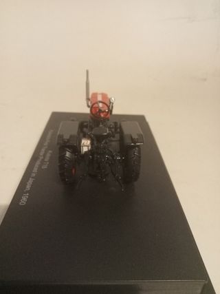 Maqueta Tractor