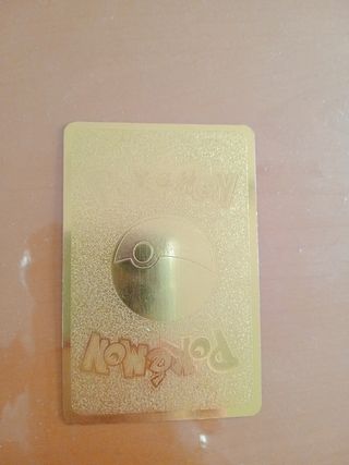 CARTA POKEMON DORADA