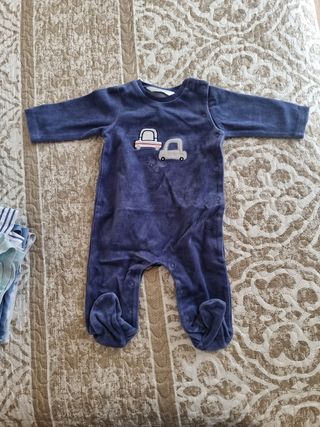 Pijama mayoral 2-4m
