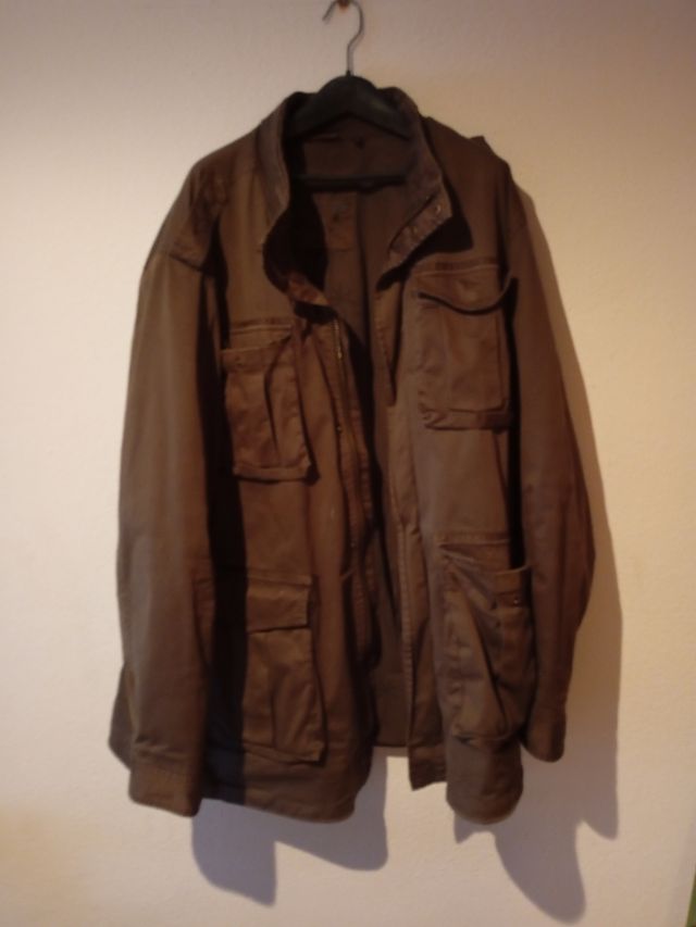 Chaquetón parka hombre talla 4XL. Marrón oliva
