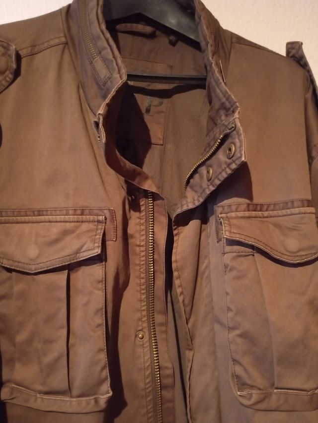 Chaquetón parka hombre talla 4XL. Marrón oliva