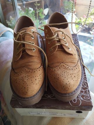 Zapatos de cordones