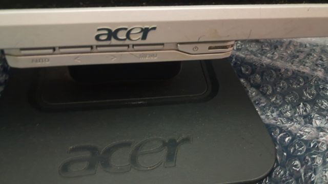 Pantalla ordenador mesa