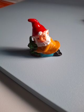 5 figurine gnomi burloni Kinder