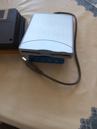 Disquetera 3 1/2 externa 