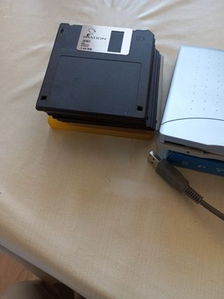 Disquetera 3 1/2 externa 