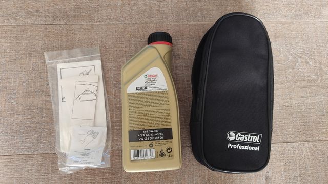 Funda aceite coche Castrol