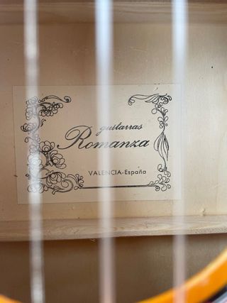 Guitarra JuniorEspañola Romanza Valencia con funda