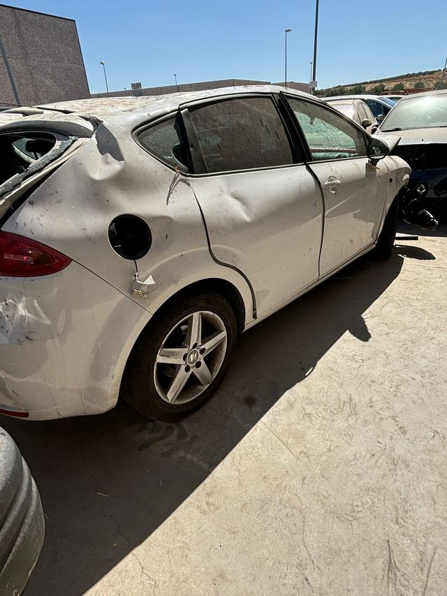 DESPICE SEAT LEON 1.6 TDI 105CV AÑO 2011