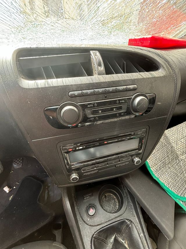 DESPICE SEAT LEON 1.6 TDI 105CV AÑO 2011