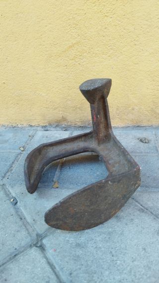 Antiguo yunque zapatero