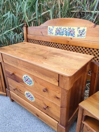 Dormitorio madera lozas