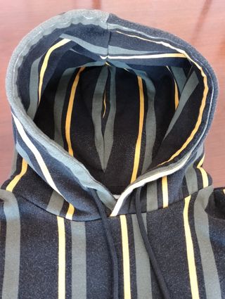 Sudadera niño con capucha