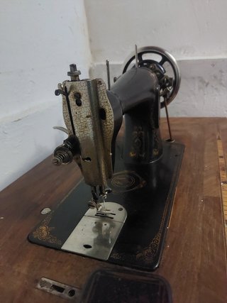 Máquina Frias de coser antigua