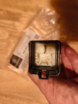 Relé Relay Ventilador Aire Acond. Mercedes Viano 