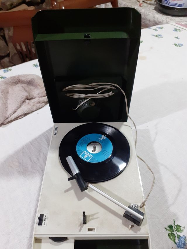 tocadiscos antiguo funciona 