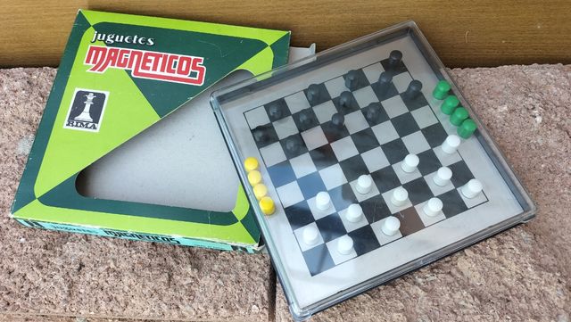 Juego magnético damas