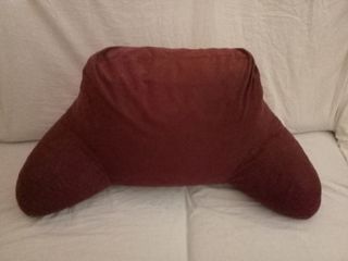 Almohada con reposa brazos