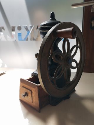 Molinillo de Café antiguo