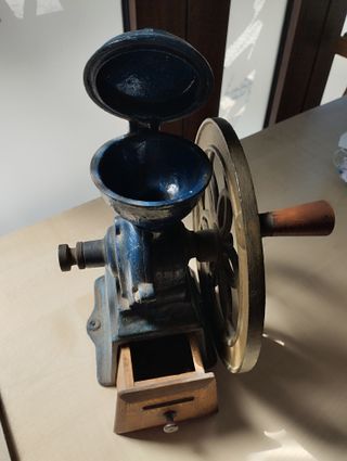 Molinillo de Café antiguo