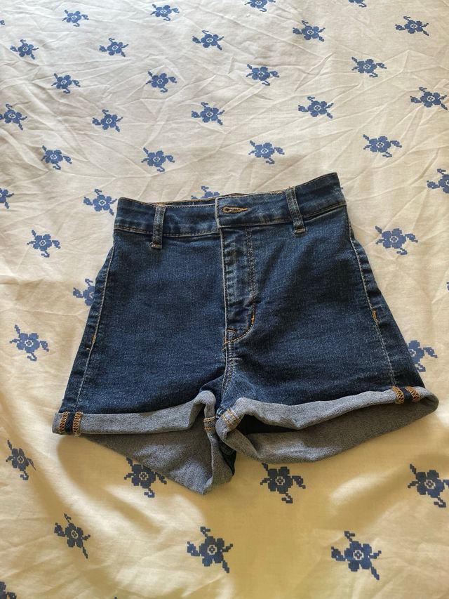 Pantalón corto