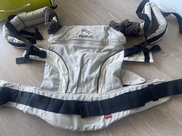 Mochila Manduca en su caja original