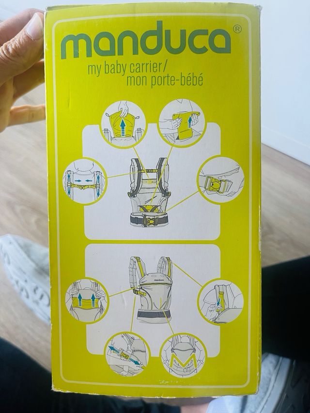 Mochila Manduca en su caja original