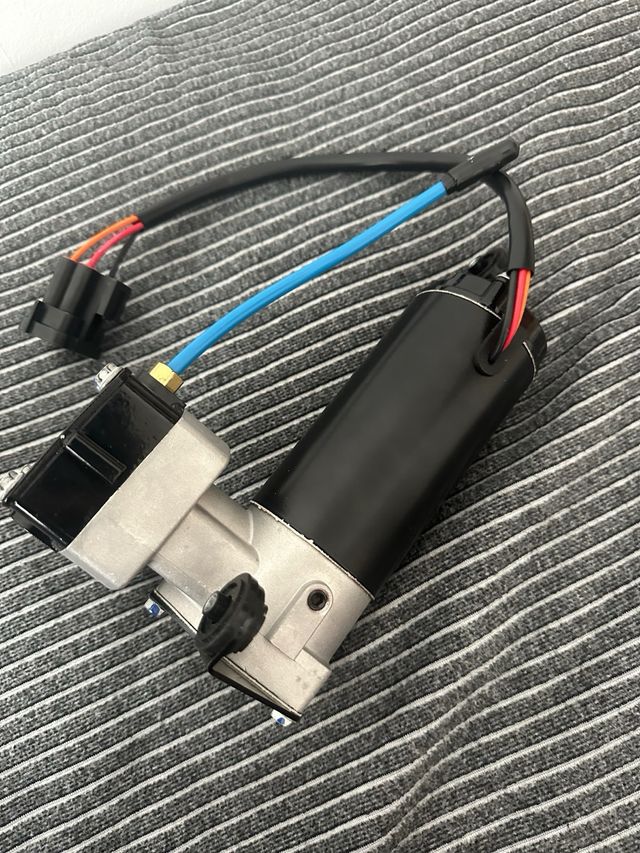 Bomba compresora de suspensión Range Rover