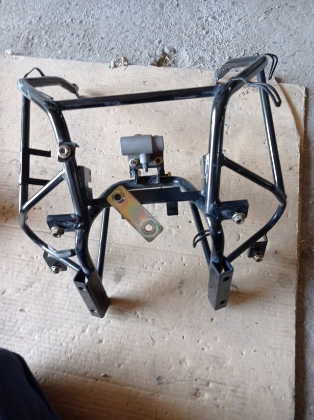 Calandra del. Kimco xciting 250cc