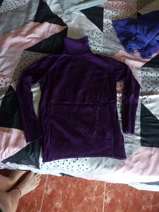 Jersey marca blanco talla L morado