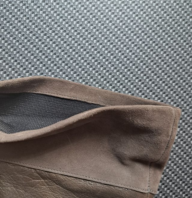 Stivali effetto vintage in pelle color tortora