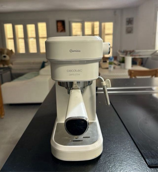 cafetera cecotec nueva
