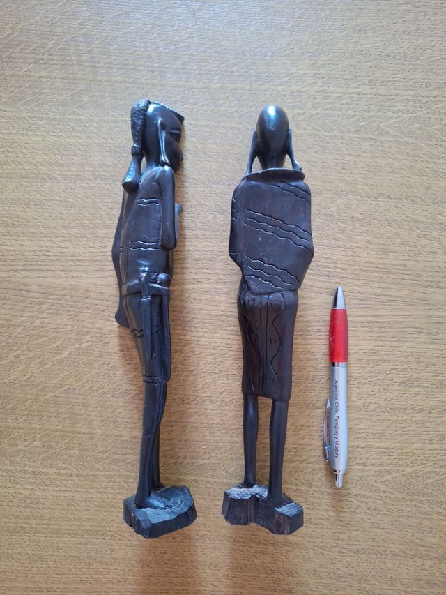 Figuras madera ebano masais
