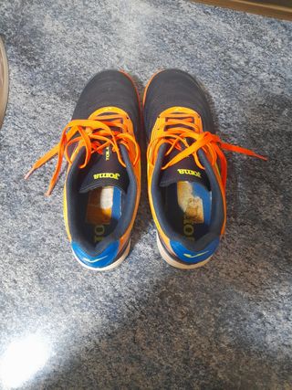 Botasde fútbol para niño 
