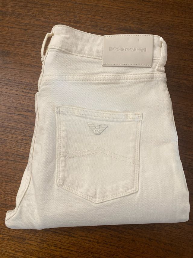 Pantalón Armani blancos mujer talla 28