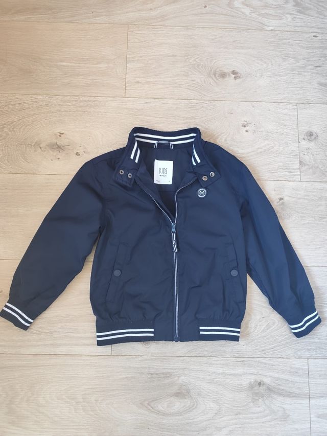 Cazadora Kids (Corte Inglés) talla 5