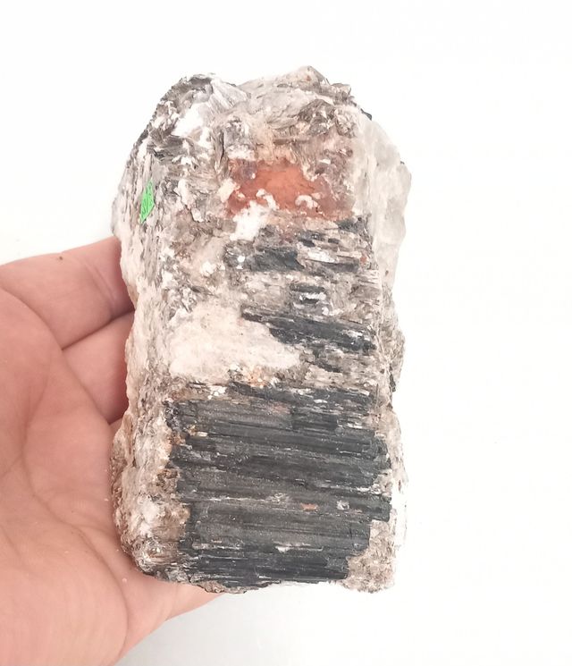 Mineral de turmalina 620