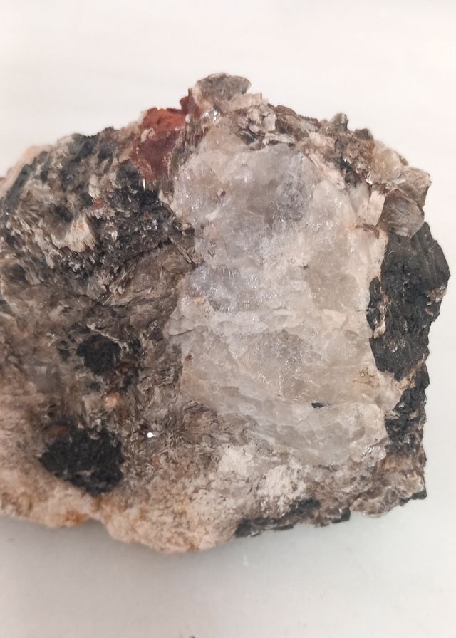 Mineral de turmalina 620