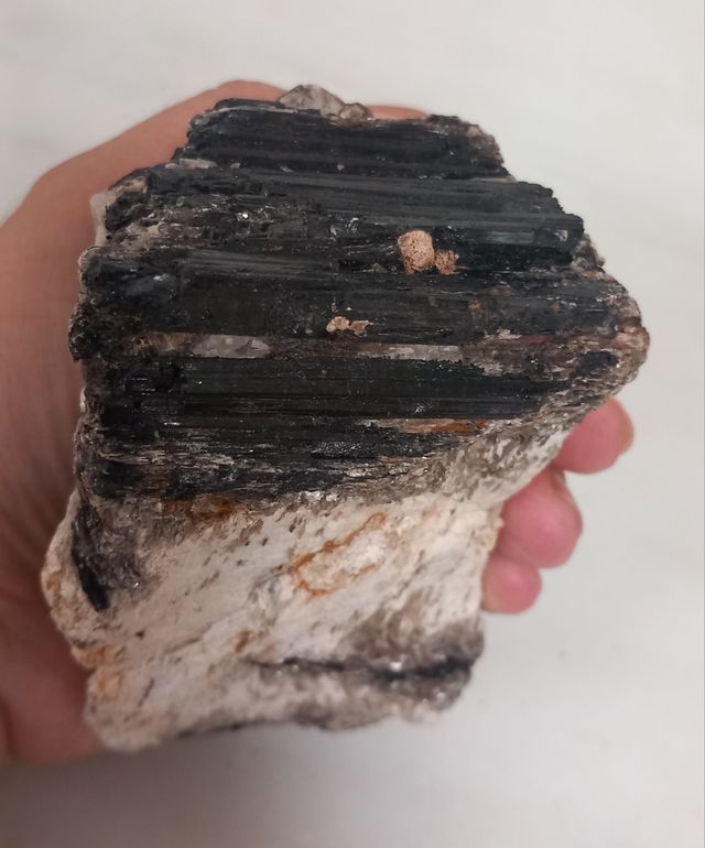 Mineral de turmalina 620