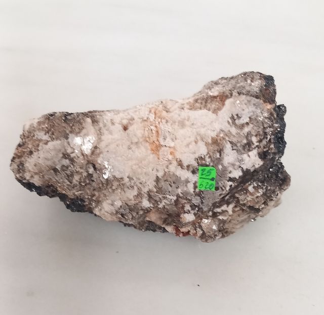 Mineral de turmalina 620