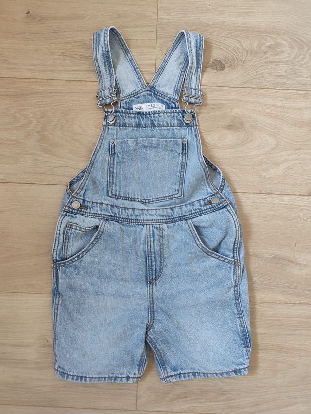 Peto vaquero Zara talla 4-5