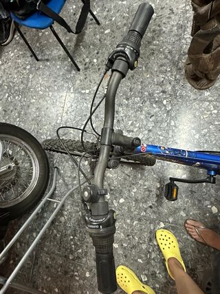 Bicicleta con marchas rockrider