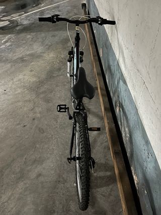 Bicicleta Avenue Mitical Negra