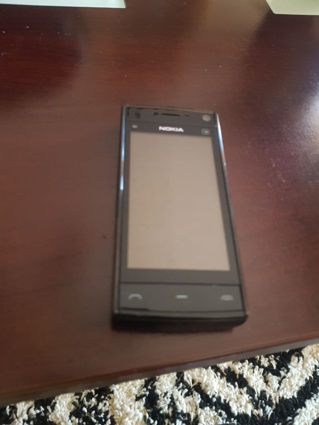 TELÉFONO MOVIL NOKIA