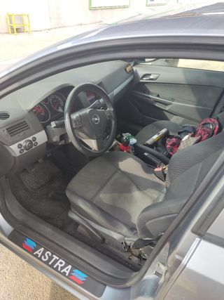 Opel Astra 2005