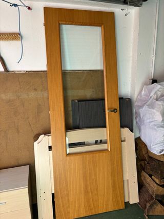 Puerta madera con cristal