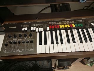 Sintetizador Yamaha sy1