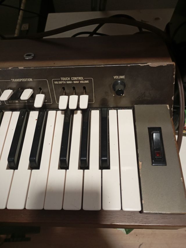 Sintetizador Yamaha sy1