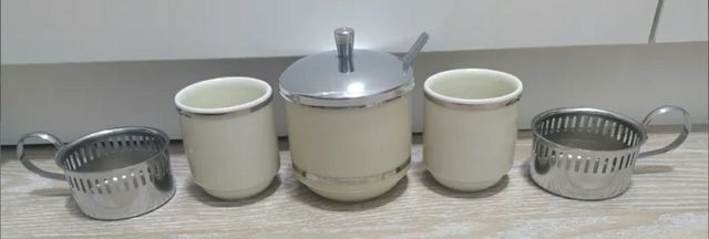 Vendo un set da caffè